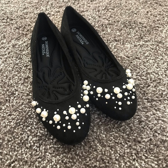 Cute pearled flats. - Picture 2 of 2